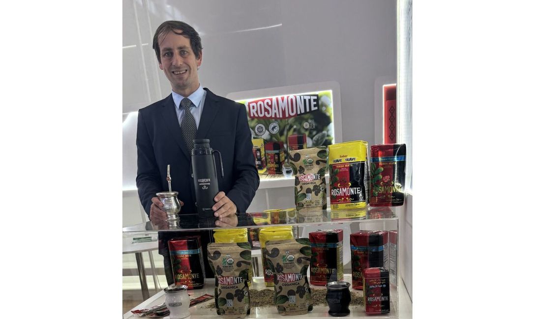 Imagen de El INYM y 13 empresas y cooperativas buscan sumar consumidores y consolidar el mercado de la Yerba Mate Argentina en la feria ANUGA 2025, en Alemania Imagen de El INYM y 13 empresas y cooperativas buscan sumar consumidores y consolidar el mercado de la Yerba Mate Argentina en la feria ANUGA 2025, en Alemania