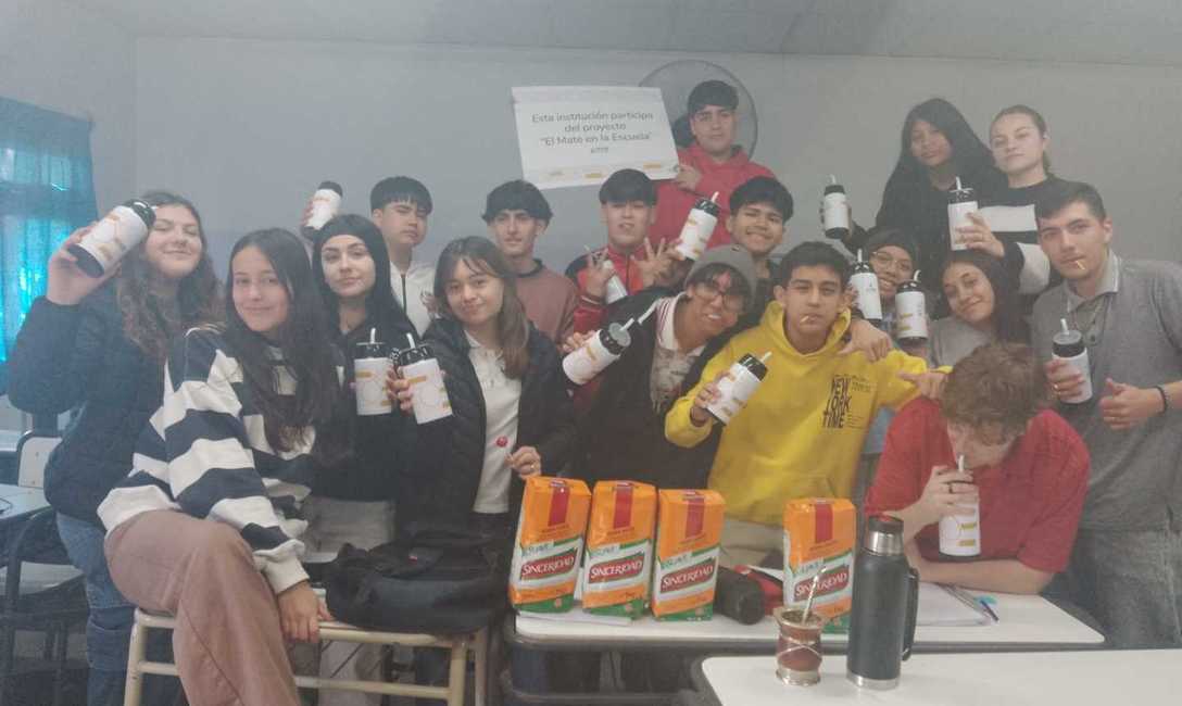 Imagen de Con El Mate en la Escuela, la Infusión Nacional se multiplica con los jóvenes en Río Negro Imagen de Con El Mate en la Escuela, la Infusión Nacional se multiplica con los jóvenes en Río Negro