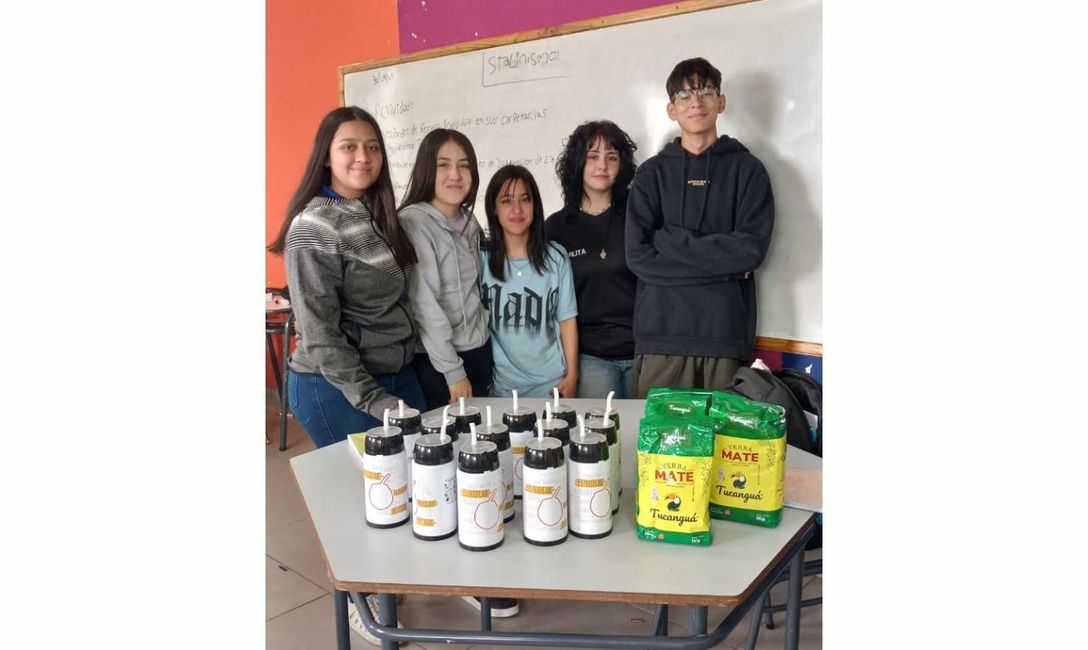 Imagen de El Mate en la Escuela, en San Luis, parte de la Tradición Imagen de El Mate en la Escuela, en San Luis, parte de la Tradición