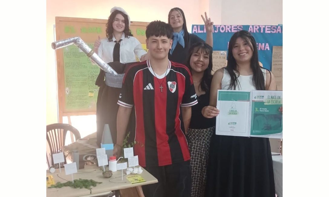 Imagen de El Mate en la Escuela, en San Luis, parte de la Tradición Imagen de El Mate en la Escuela, en San Luis, parte de la Tradición