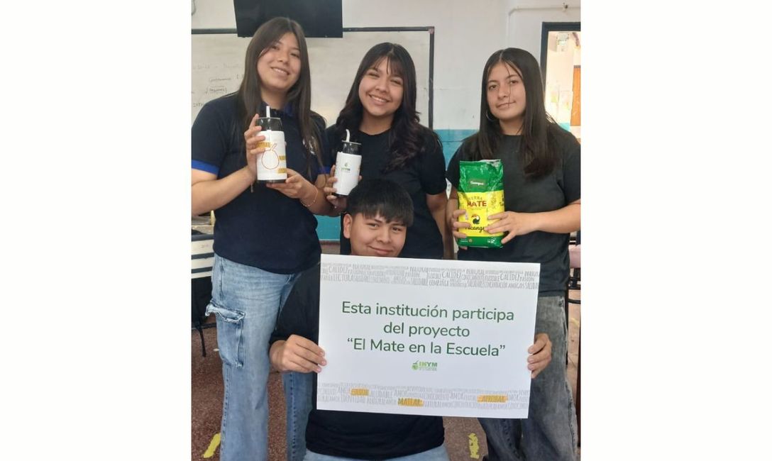 Imagen de El Mate en la Escuela, en San Luis, parte de la Tradición Imagen de El Mate en la Escuela, en San Luis, parte de la Tradición