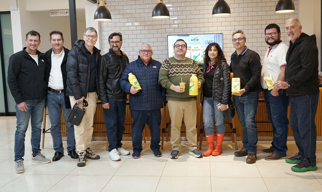 Imagen de Más de 120 reuniones y la participación de 40 yerbateras fue el balance de la Ronda de Negocios Internacional de Yerba Mate e Infusiones organizada por el INYM y PromArgentina Imagen de Más de 120 reuniones y la participación de 40 yerbateras fue el balance de la Ronda de Negocios Internacional de Yerba Mate e Infusiones organizada por el INYM y PromArgentina