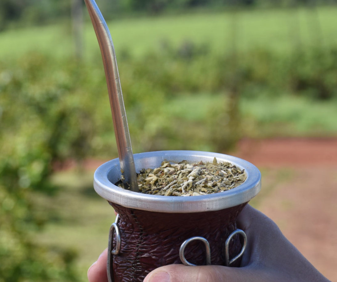 Imagen de Entre mercado interno y exportaciones, las salidas de yerba mate superaron los 163 millones de kilos durante el primer semestre